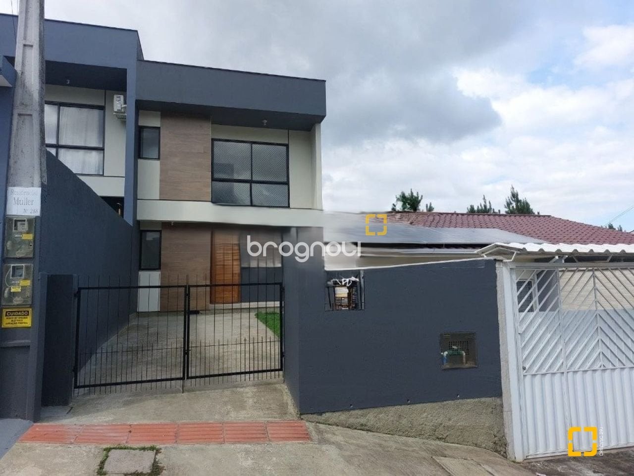 Casa à venda em Potecas, São José/SC — foto principal