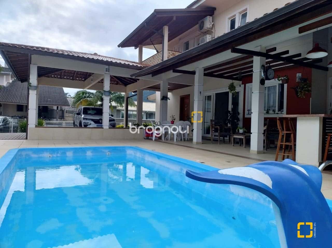 Brognoli Vende - Imóvel abaixo do valor do mercado no Sambaqui! — foto principal