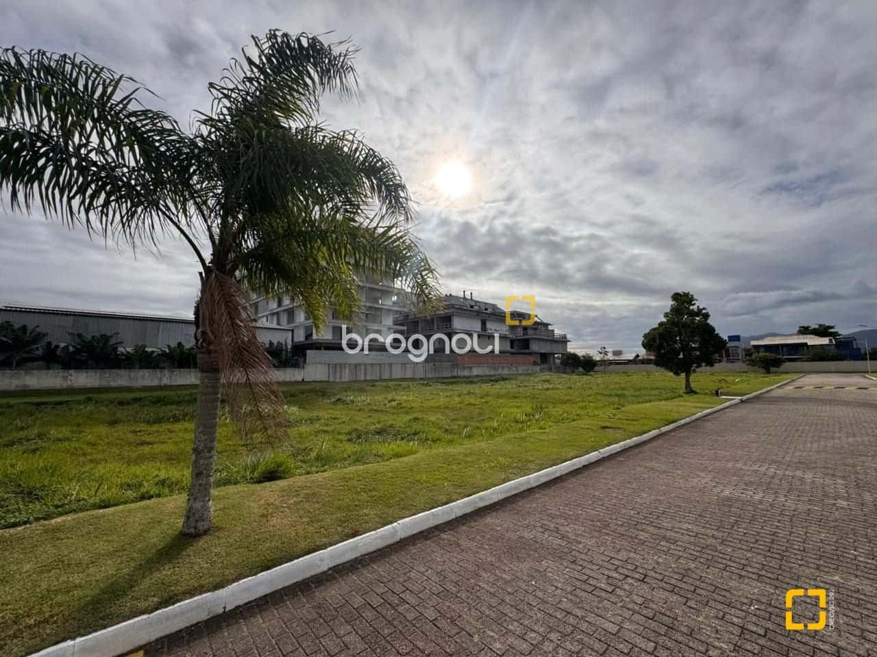 Terreno à venda em Condomínio Fechado no Campeche, Florianópolis — foto principal