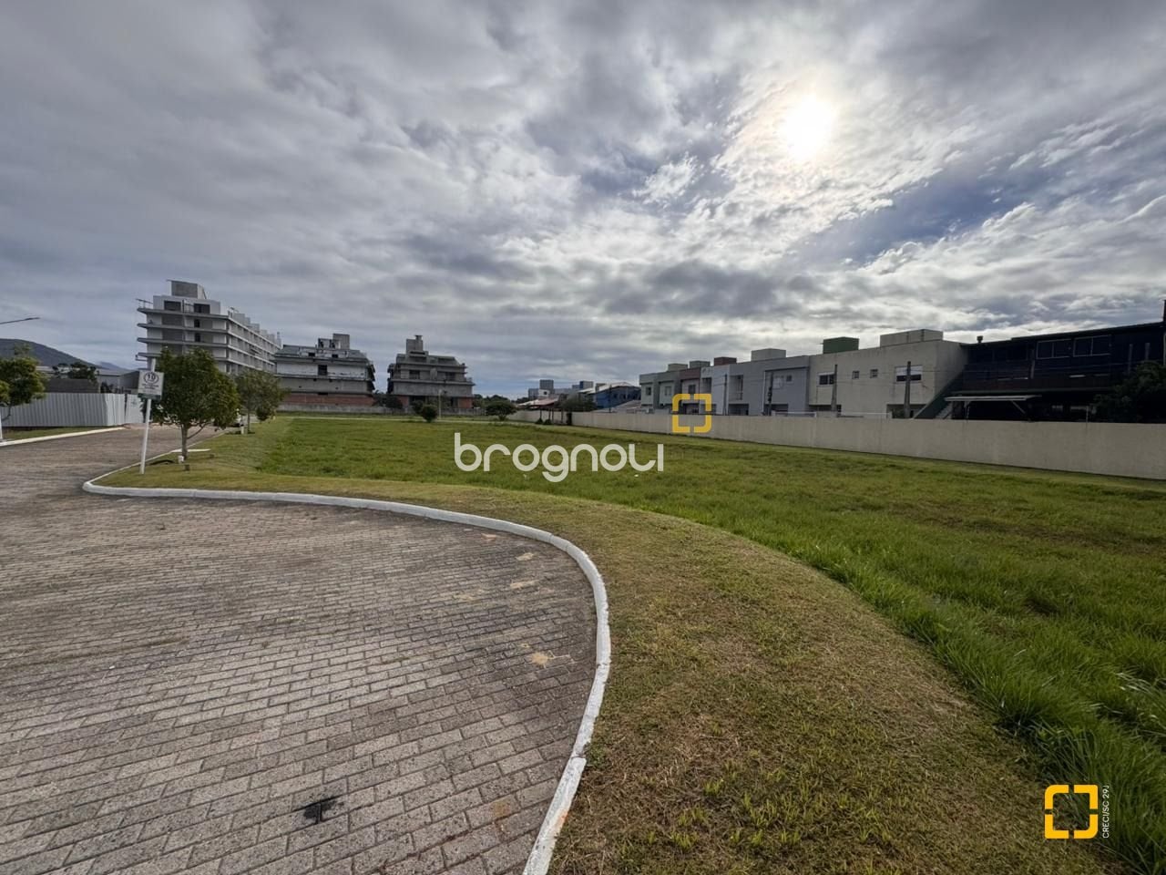 Terreno à venda em Campeche, Florianópolis/SC — foto principal