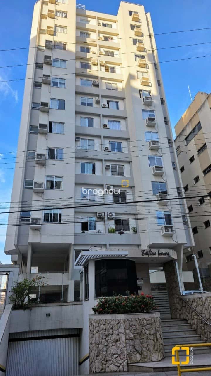 Apartamento Centro - 3 dormitórios com dependência completa - 102 m² — foto principal