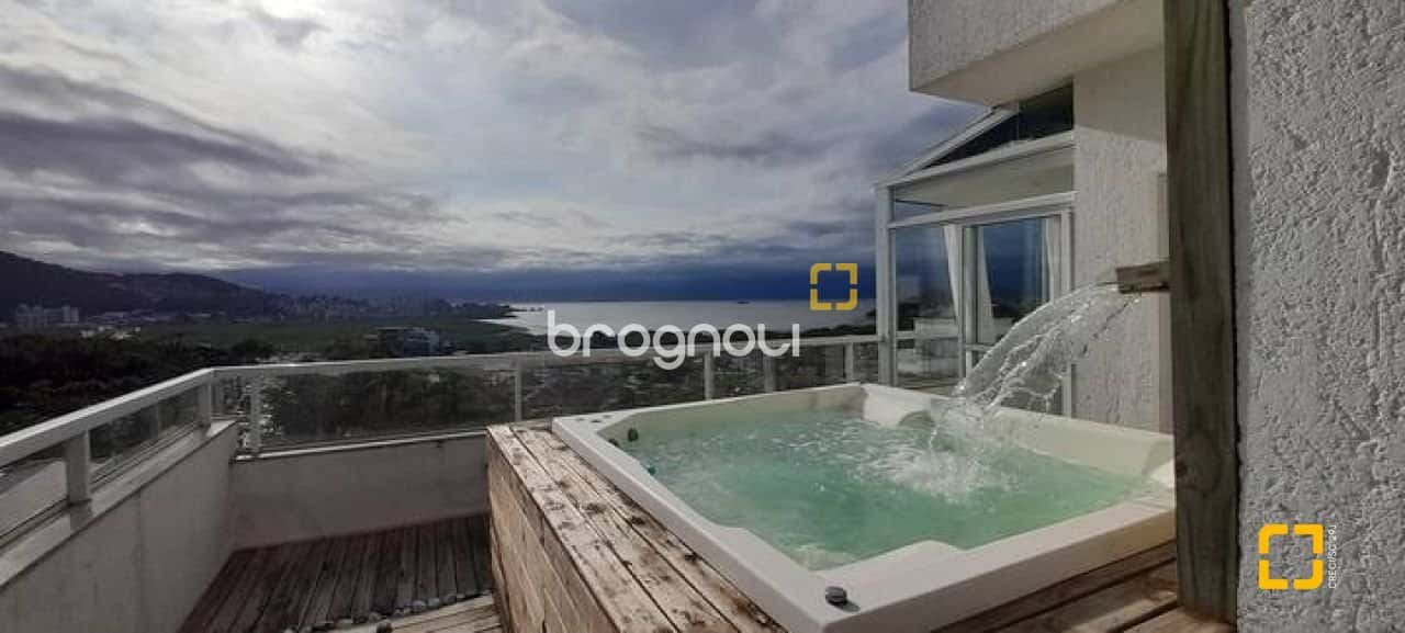 Cobertura com 176m² e 3 dormitórios à venda no Itacorubi - Florianópolis — foto principal