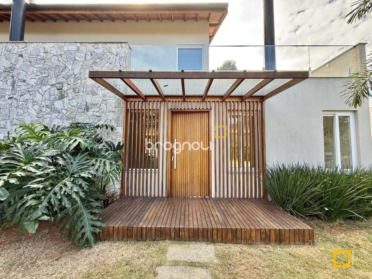 Casa nova com 197m2, em condomínio, com 4 suítes, em Garopaba/SC — foto principal