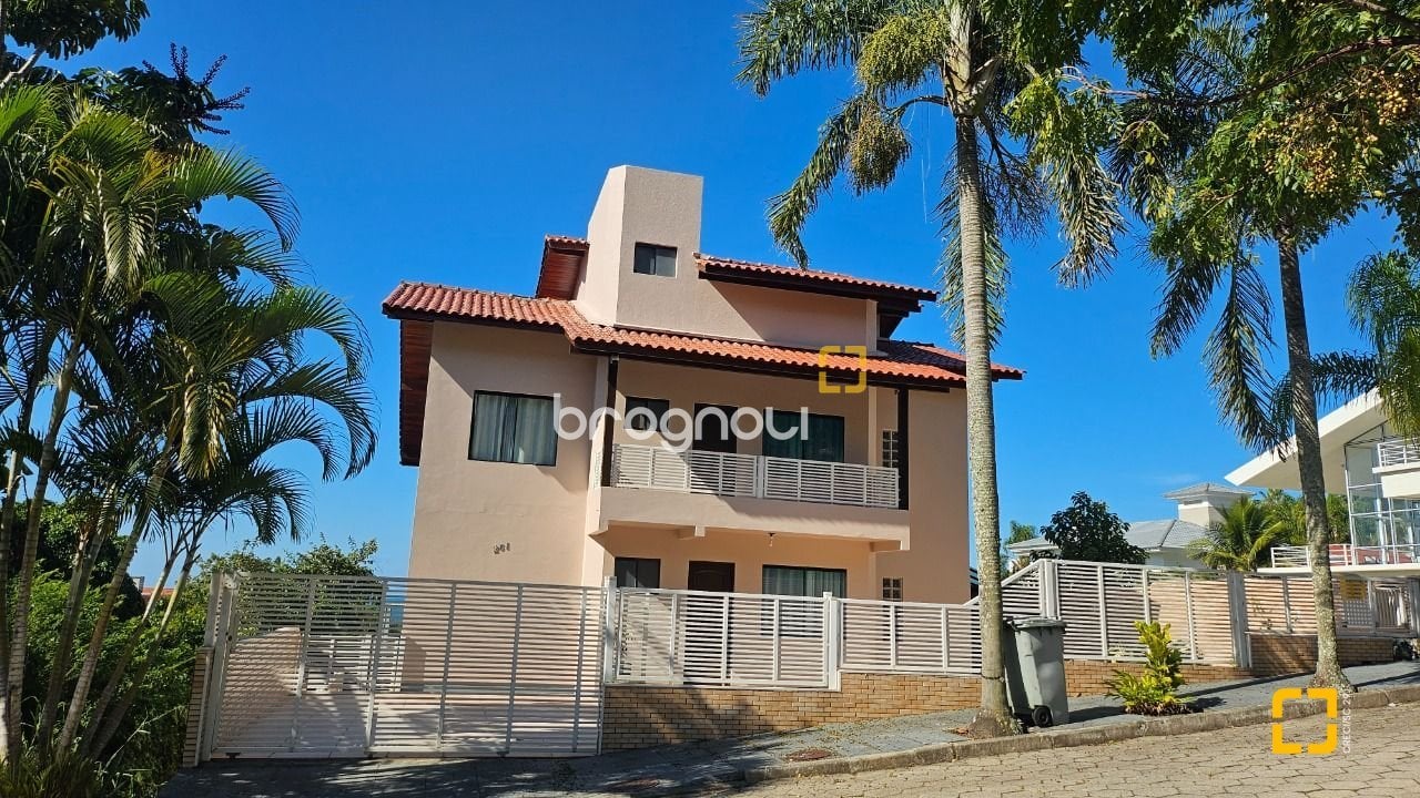 Casa à venda em Praia Brava, Florianópolis/SC — foto principal
