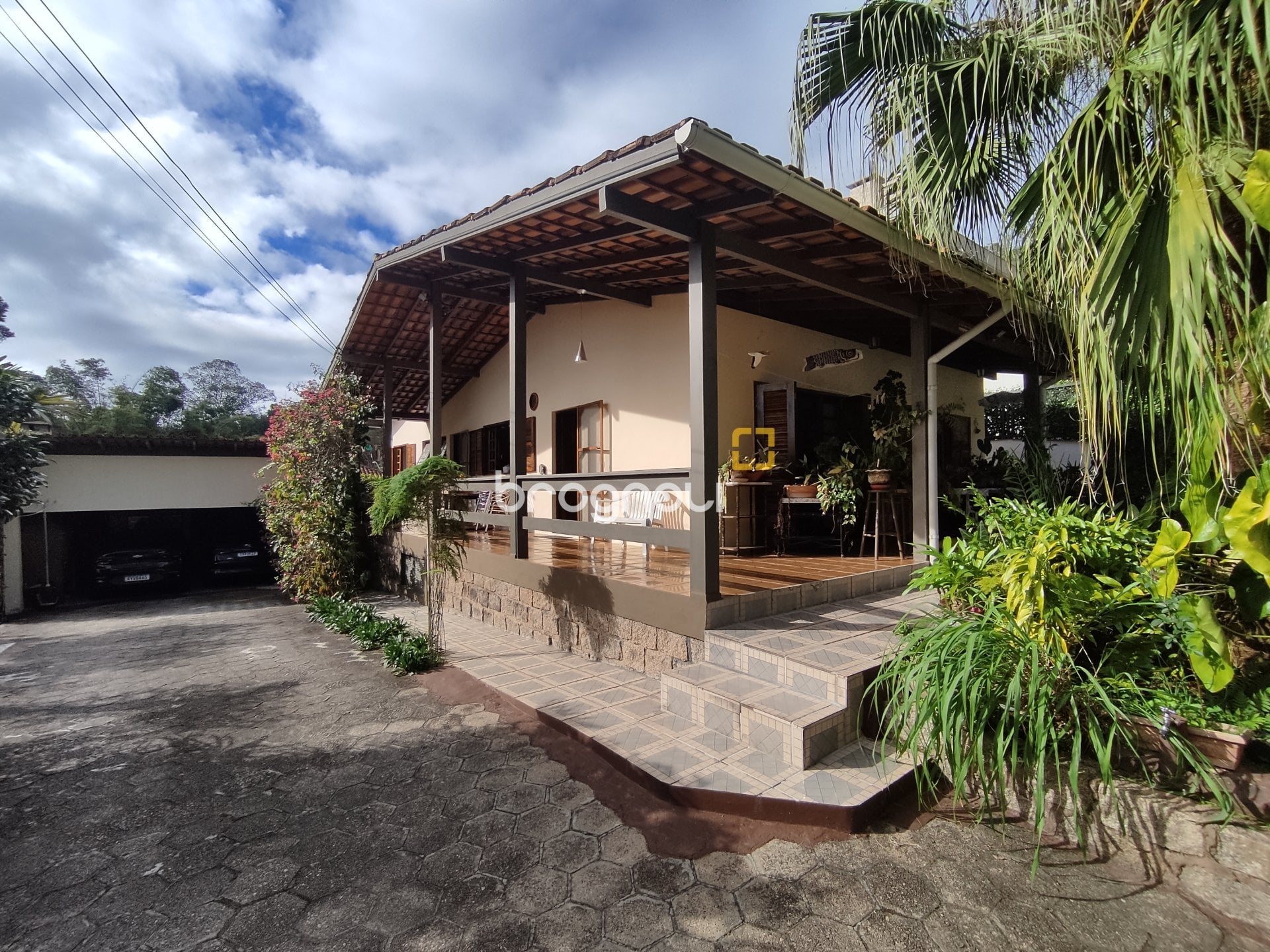 Casa à venda em Sambaqui, Florianópolis/SC — foto principal