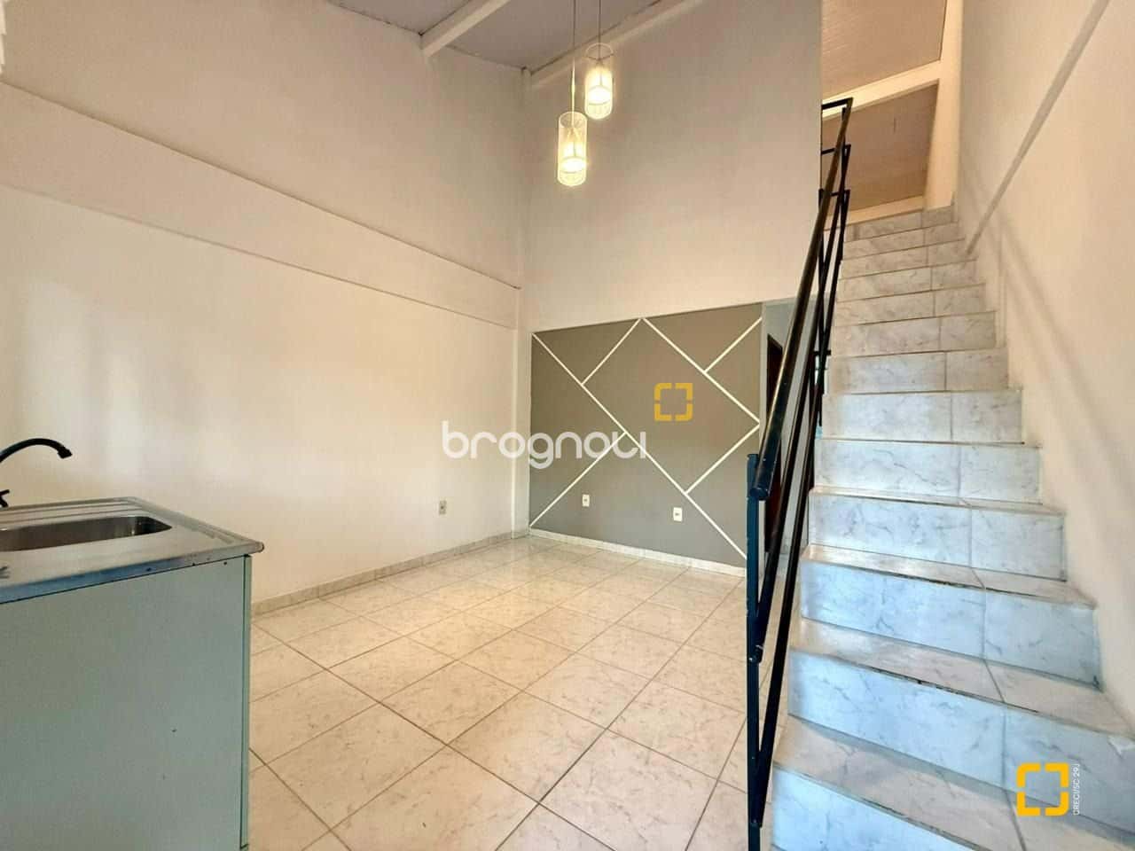 Apartamentos - São João Do Rio Vermelho, Florianópolis — foto principal