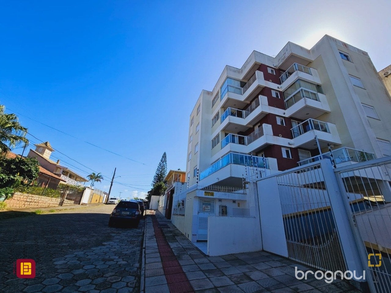 Apartamento à venda em Coqueiros, Florianópolis/SC — foto principal