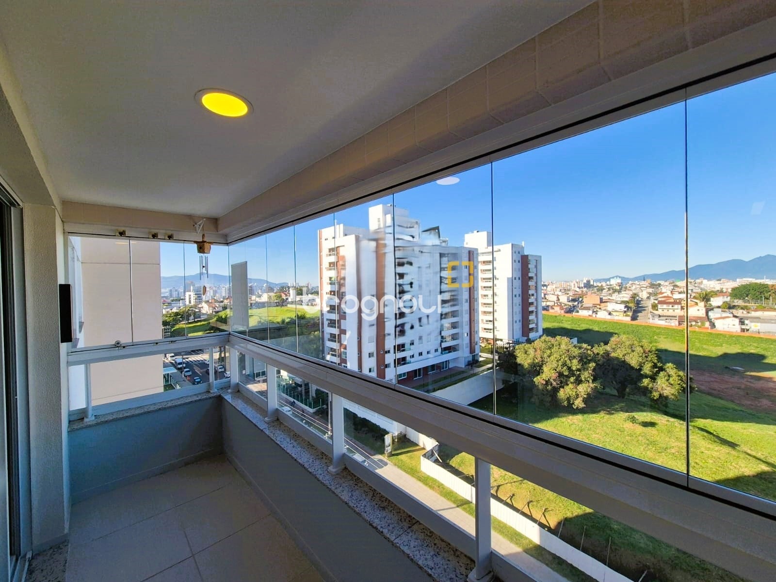 Apartamento à venda em Jardim Atlântico, Florianópolis/SC — foto principal