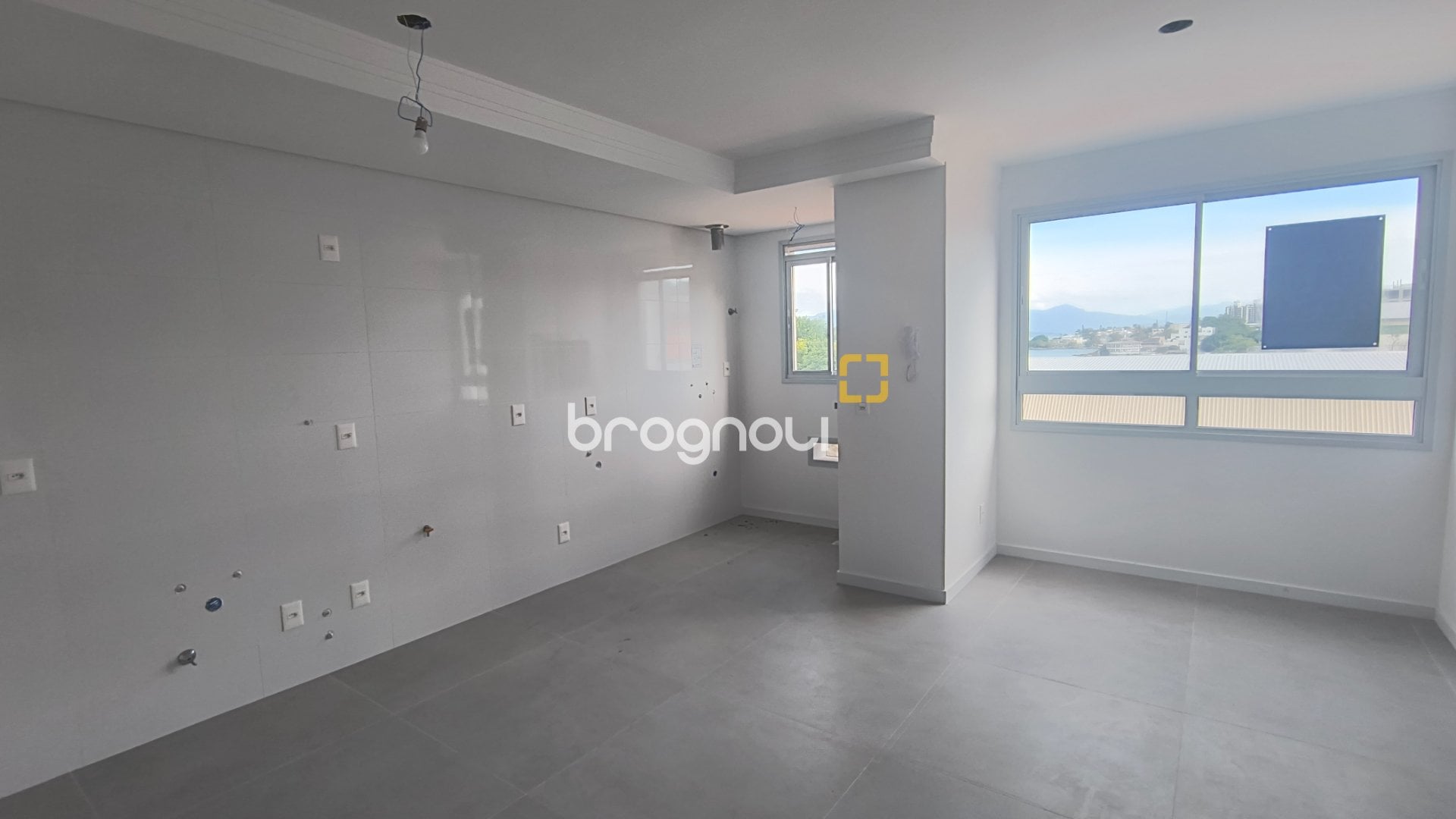 Apartamento à venda em Coqueiros, Florianópolis/SC — foto principal