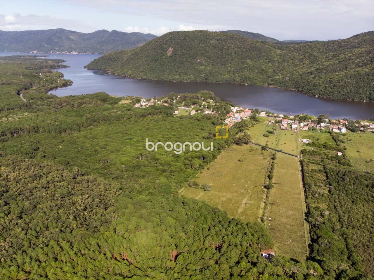 Imóvel 91670 - Excelente área com 48.000,00m² - Praia do Moçambique | Florianópolis - SC — foto principal