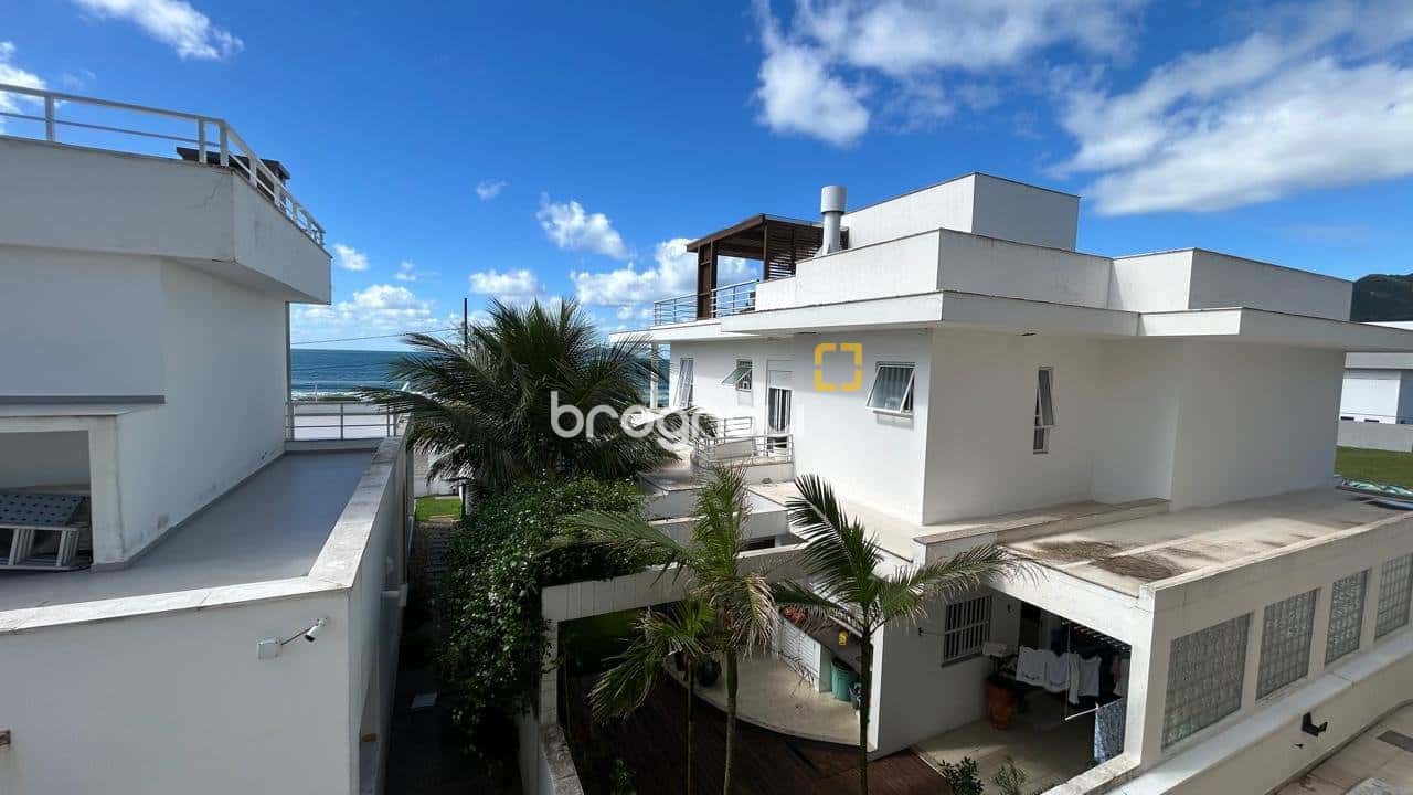 Apartamento 2 Dormitórios na praia dos Açores em Florianópolis SC — foto principal