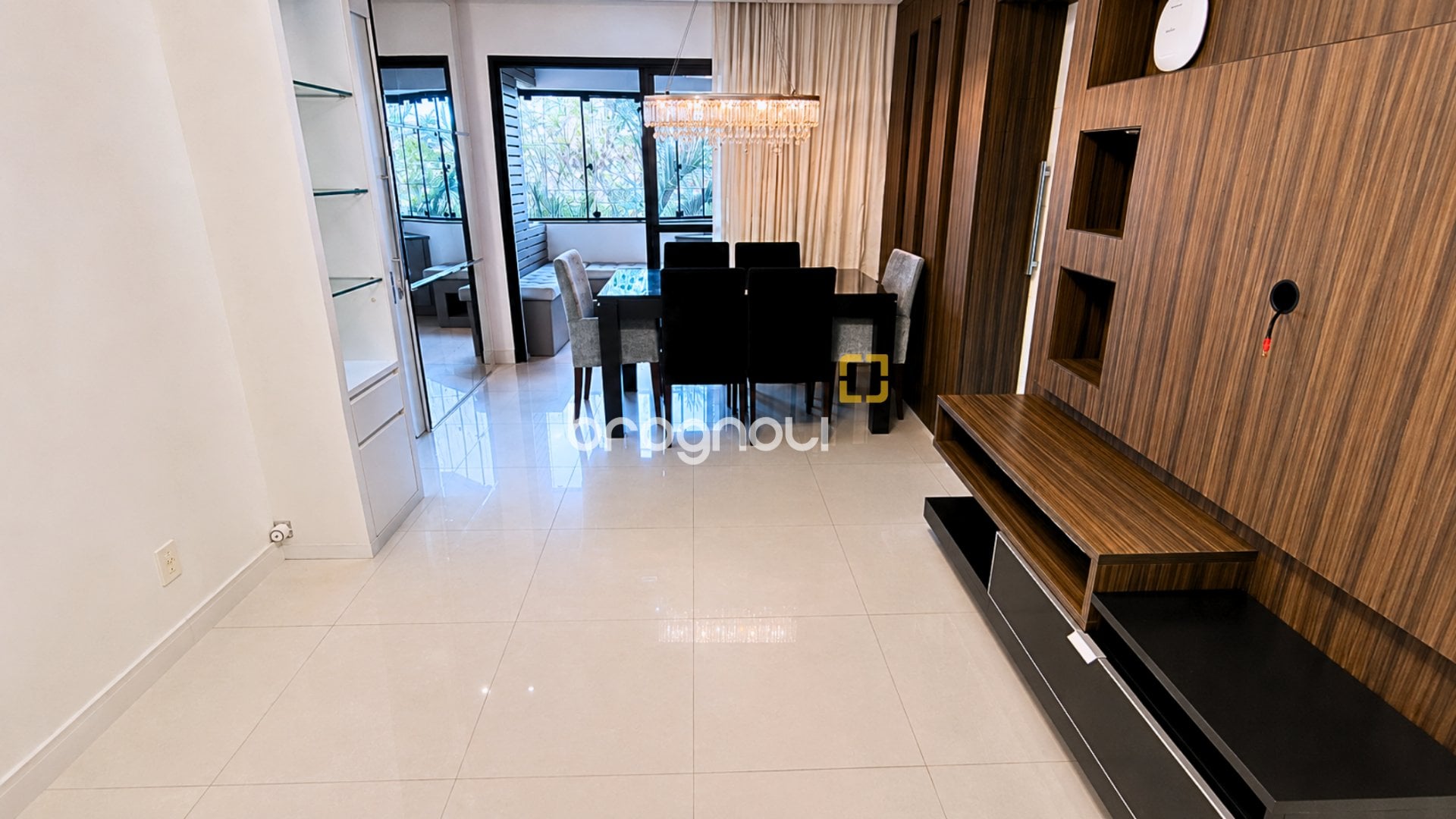 Apartamento à venda em Coloninha, Florianópolis/SC — foto principal
