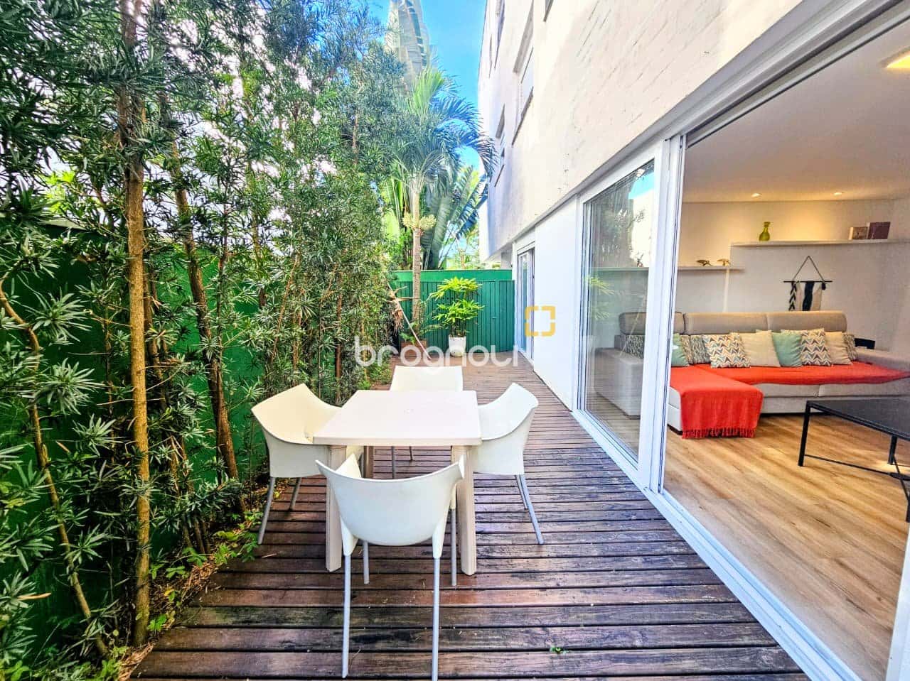 Apartamento Garden Mobiliado no Novo Campeche – O privilégio de um quintal privativo e o mar como vizinho! — foto principal