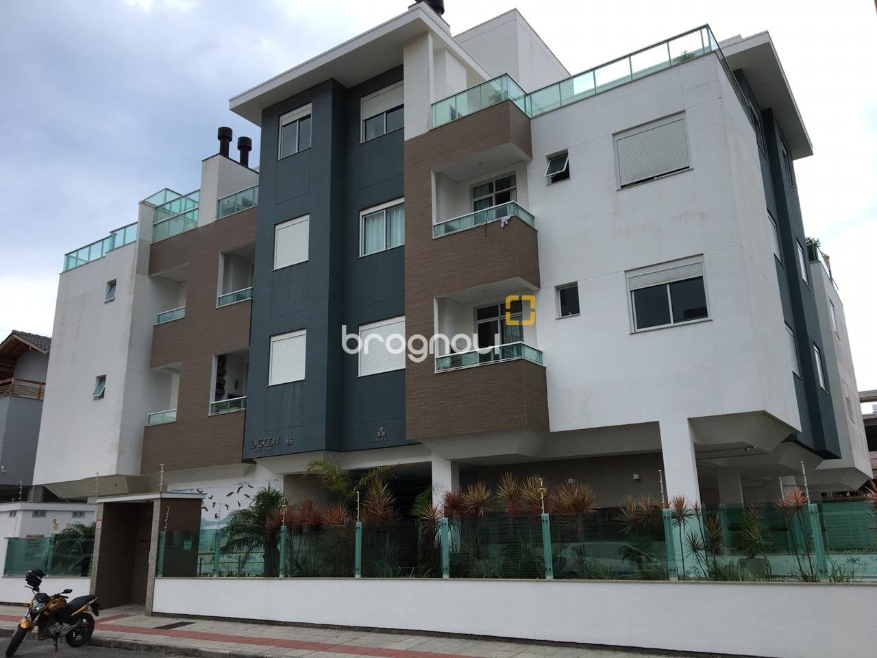 Apartamento à venda em Rio Tavares, Florianópolis/SC — foto principal