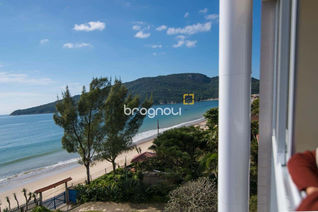 Apartamento Pé na Areia à venda nos Ingleses — foto principal