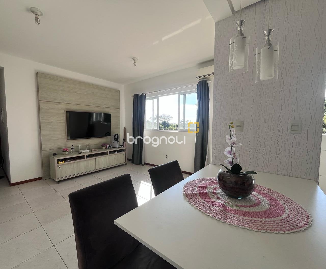 Apartamento à venda em Ipiranga, São José/SC — foto principal