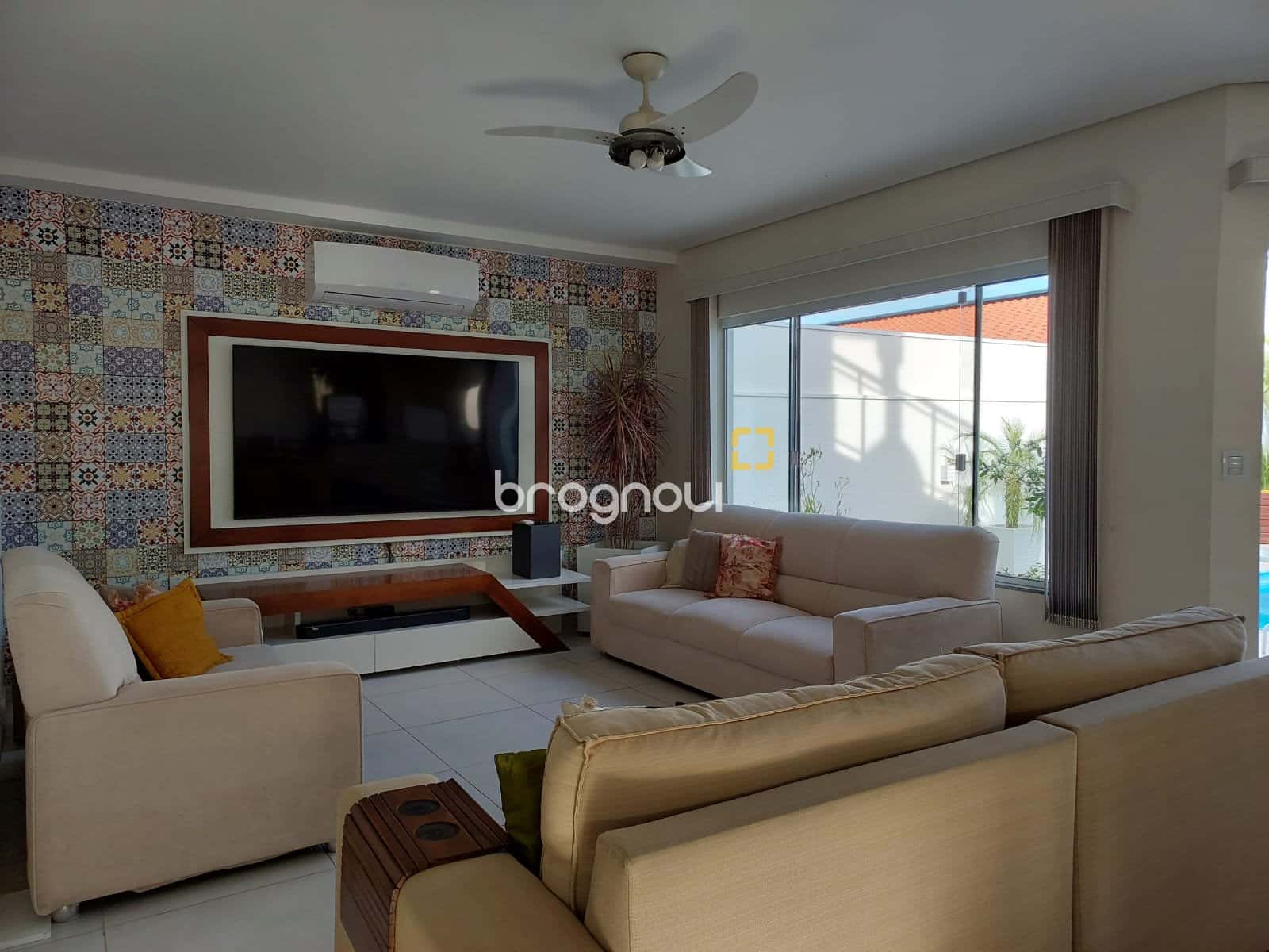 Casa Financiável de 4 quartos com suíte, Carianos, Florianópolis — foto principal
