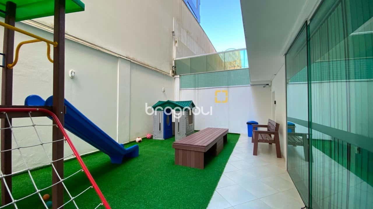 Apartamento com 3 Suítes 2 vagas no Centro de Florianópolis — foto principal