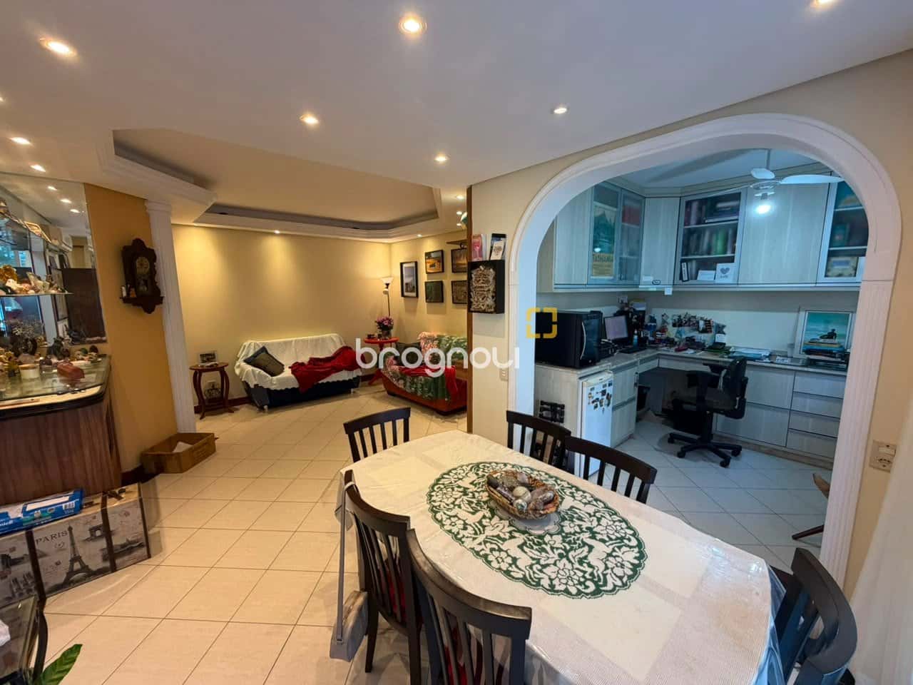 Apartamento à venda com 84 m², 2 dormitórios (originalmente 3, sendo 1 suíte), escritório e vaga de garagem no Itacorubi- Florianópolis/SC — foto principal