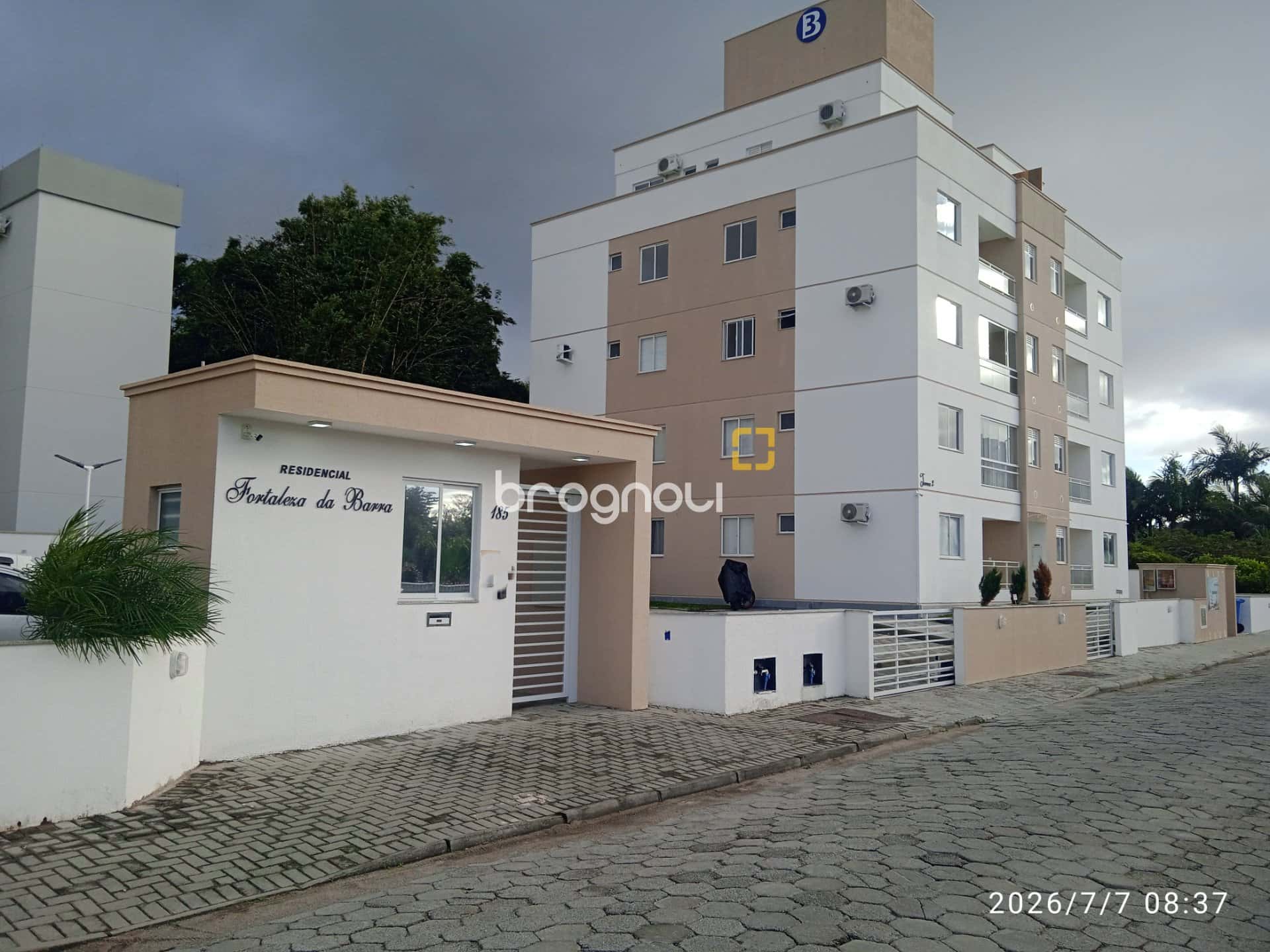 Brognoli Vende Apartamento com 2 quartos no bairro Barra do Aririú em Palhoça-SC. — foto principal