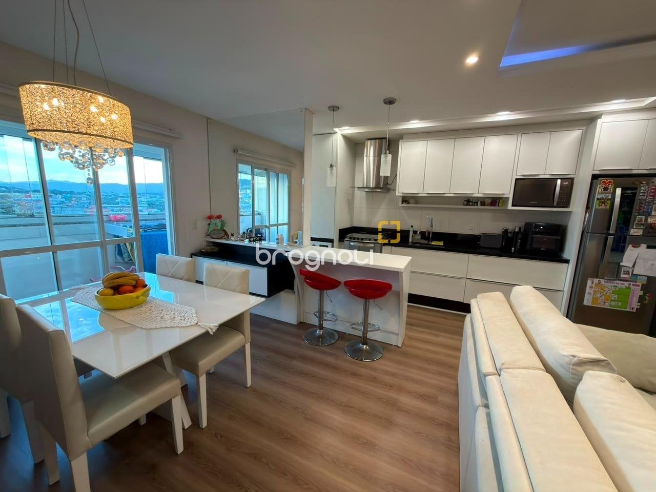 Apartamento à venda em Areias, São José/SC — foto principal