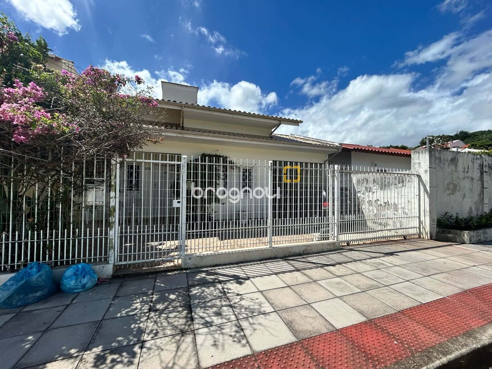 Casa com 4 quartos no Parque São Jorge, Florianópolis — foto principal