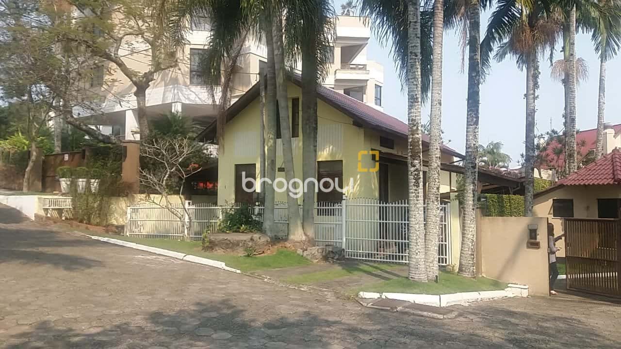 Casa em Canajurê 70mt do Mar — foto principal