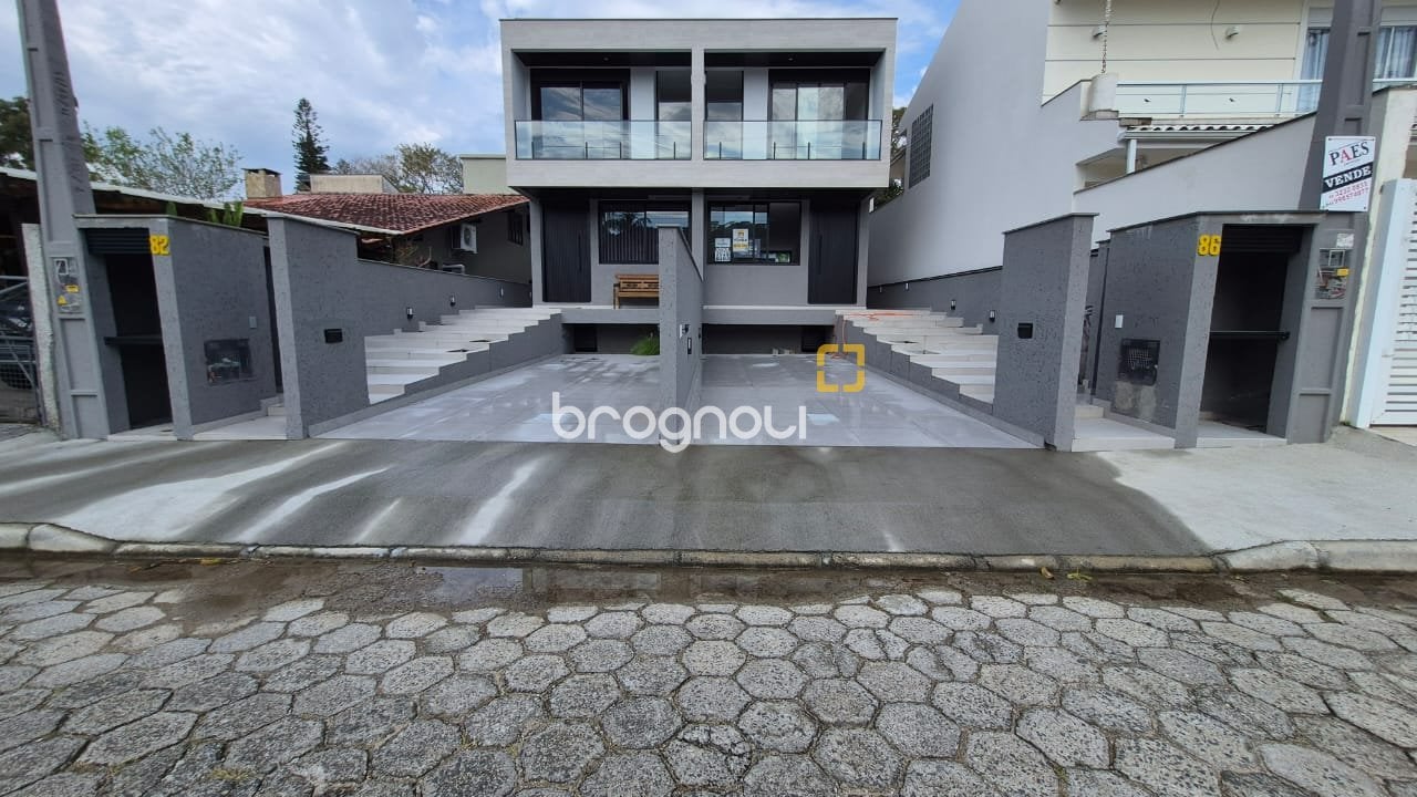 Casa à venda em Lagoa da Conceição, Florianópolis/SC — foto principal