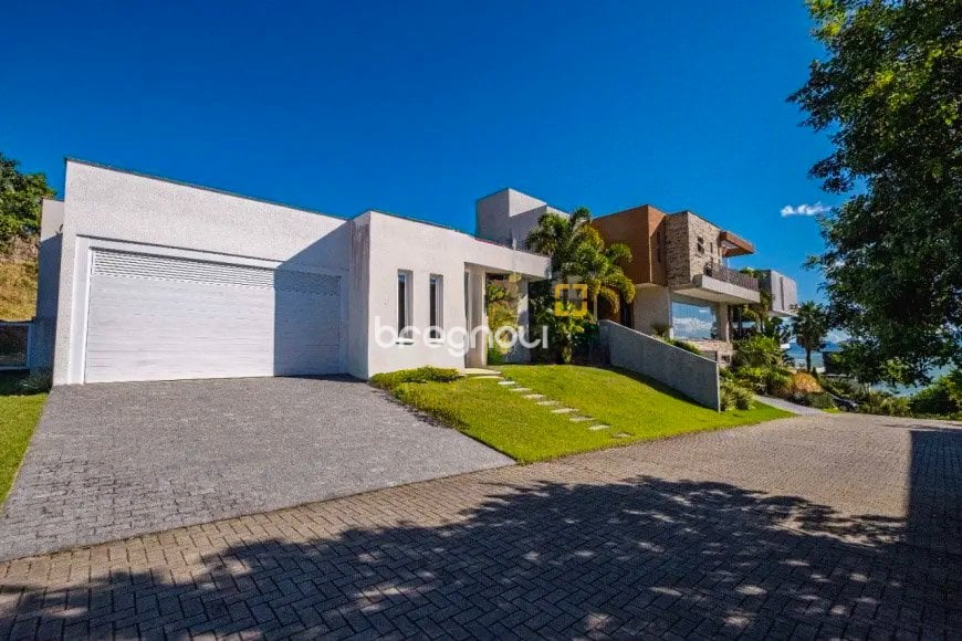 Casa em Condomínio à venda em Cacupé, Florianópolis/SC — foto principal
