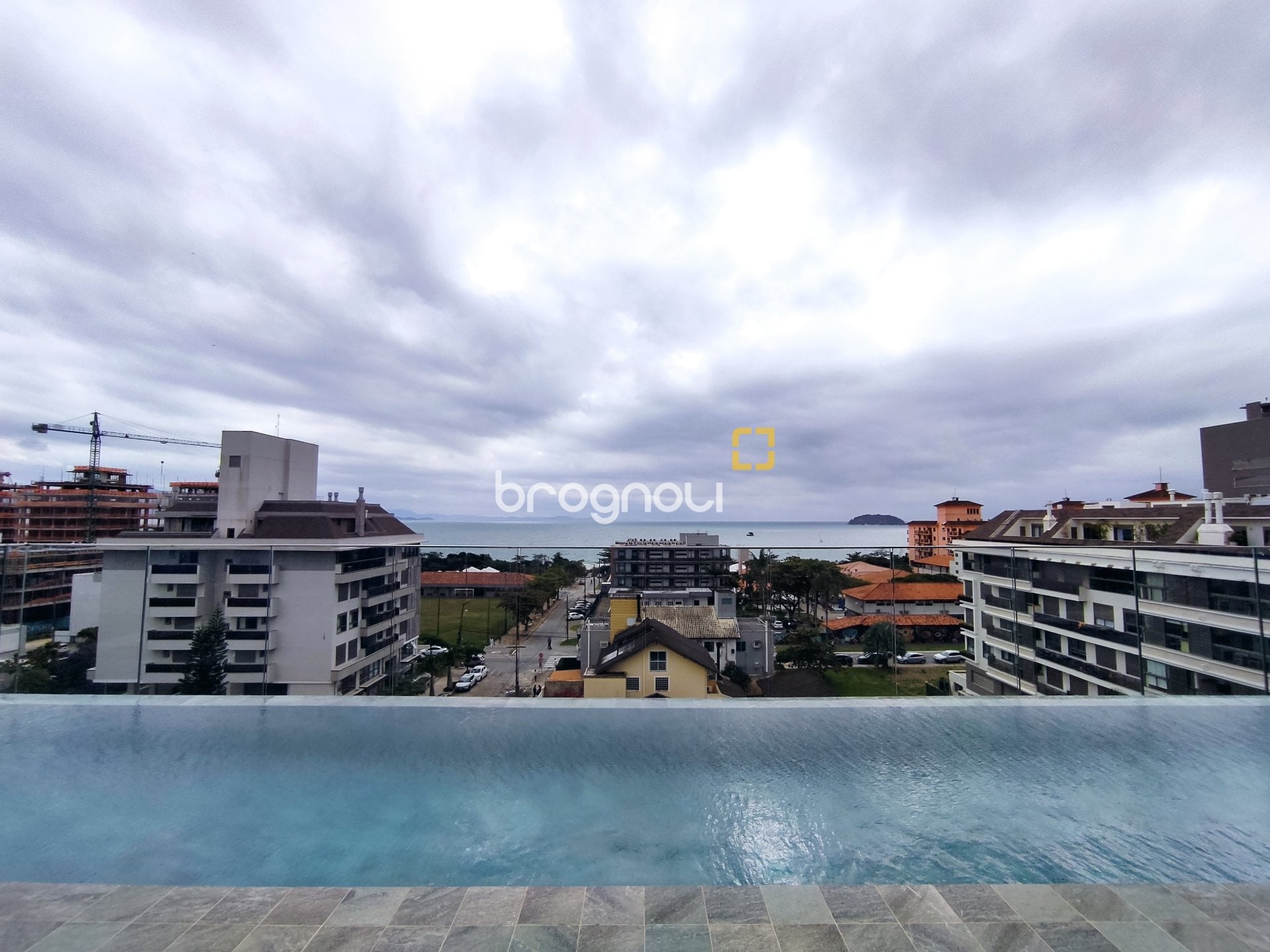 Apartamento à venda em Jurerê, Florianópolis/SC — foto principal