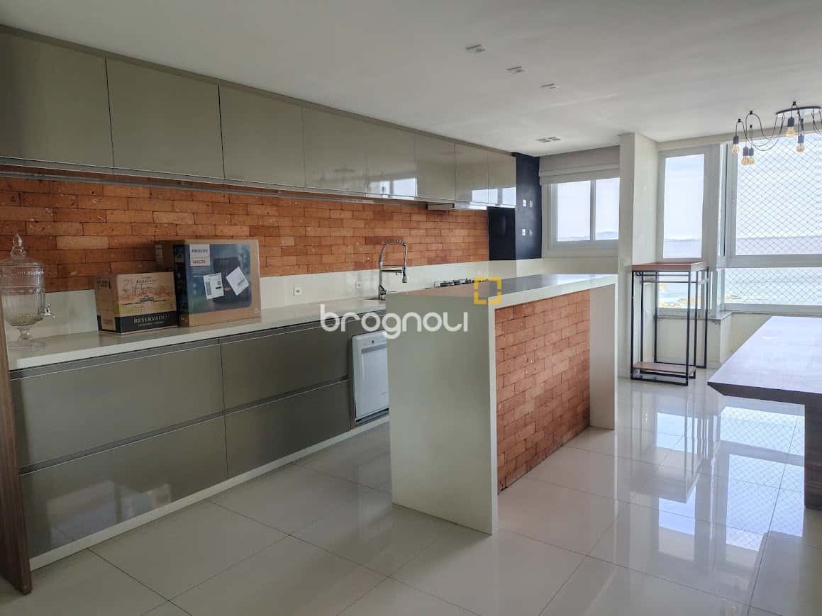 Apartamento Duplex com 3 Dormitórios (2 Suítes) em Coqueiros – Florianópolis — foto principal