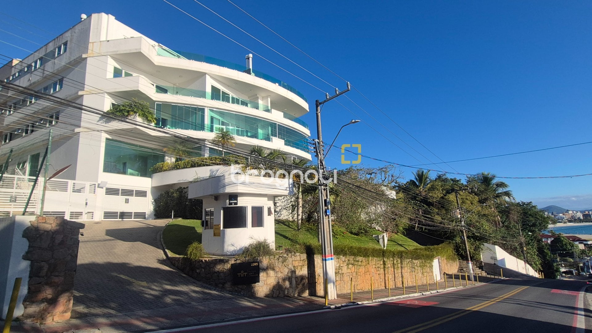 Cobertura à venda em Jurerê, Florianópolis/SC — foto principal