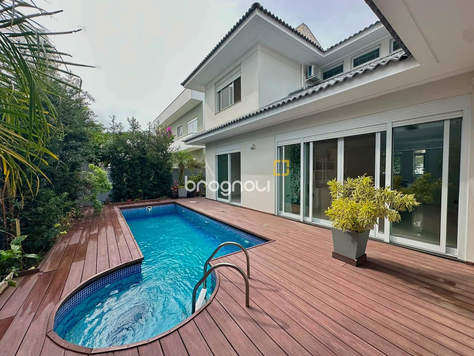 Casa em Condominio Fechado — foto principal
