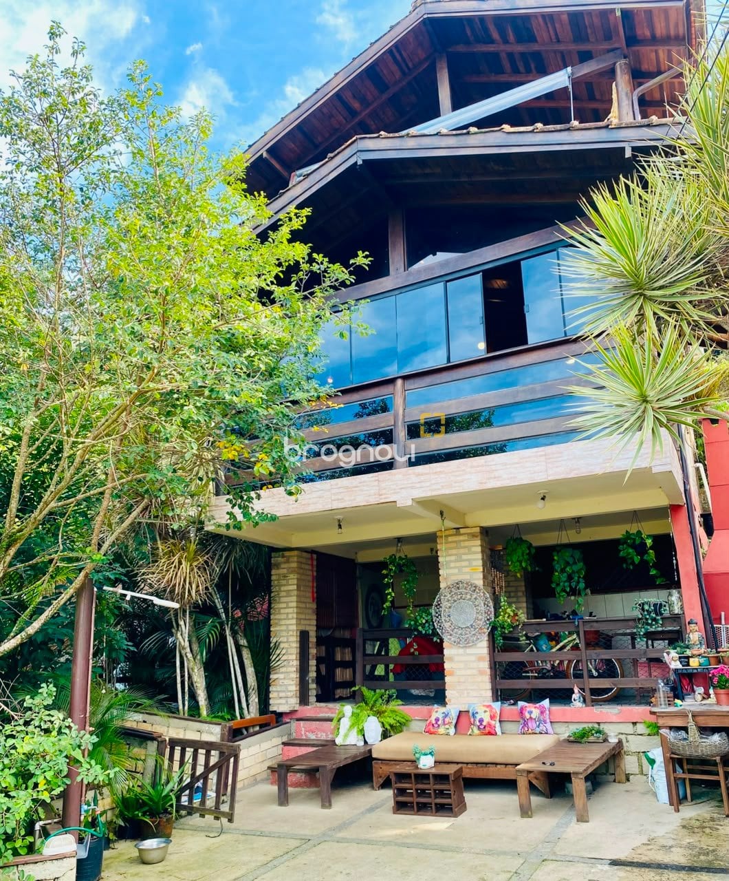 Casa à venda em Lagoa da Conceição, Florianópolis/SC — foto principal