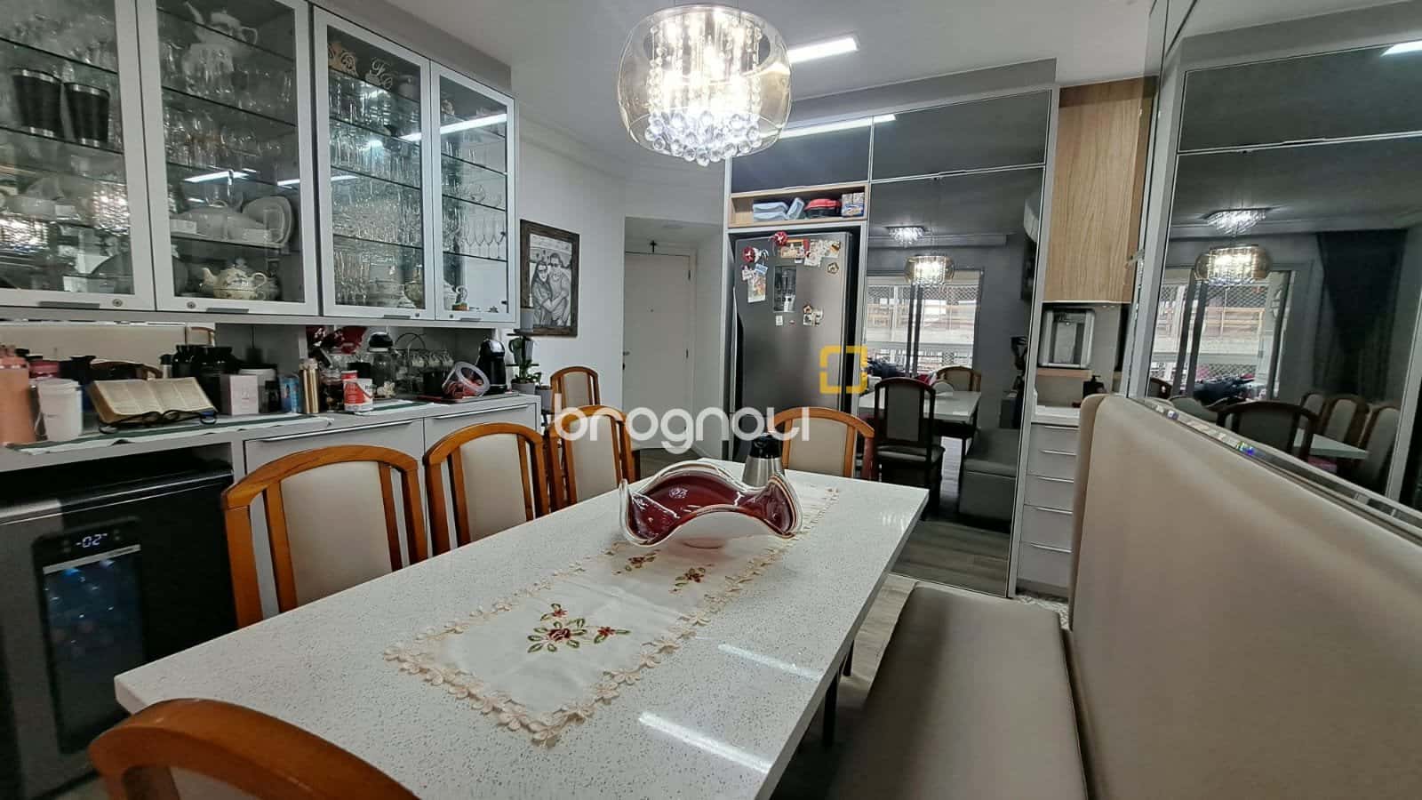 Apartamento 3 D. sendo 1 suíte, 4 vagas, no Abraão, Florianópolis SC — foto principal