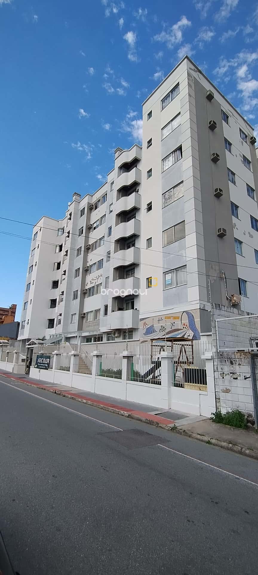 Apartamento à venda em Barreiros - São José -SC — foto principal