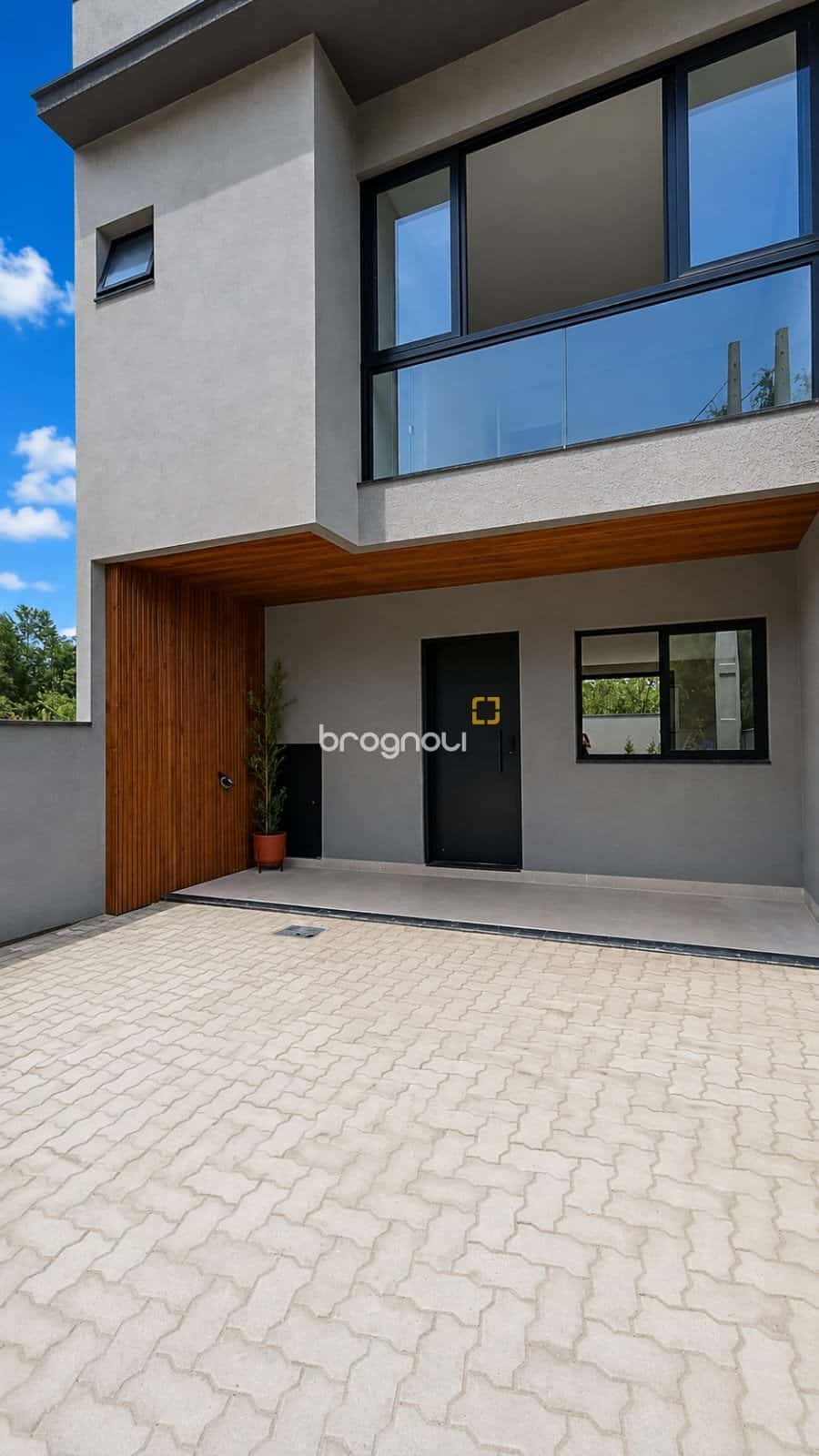 BROGNOLI VENDE - SOBRADO MODERNO DE 3 DORMITÓRIOS (1 SUÍTE) COM TERRAÇO GOURMET NOS INGLESES — foto principal