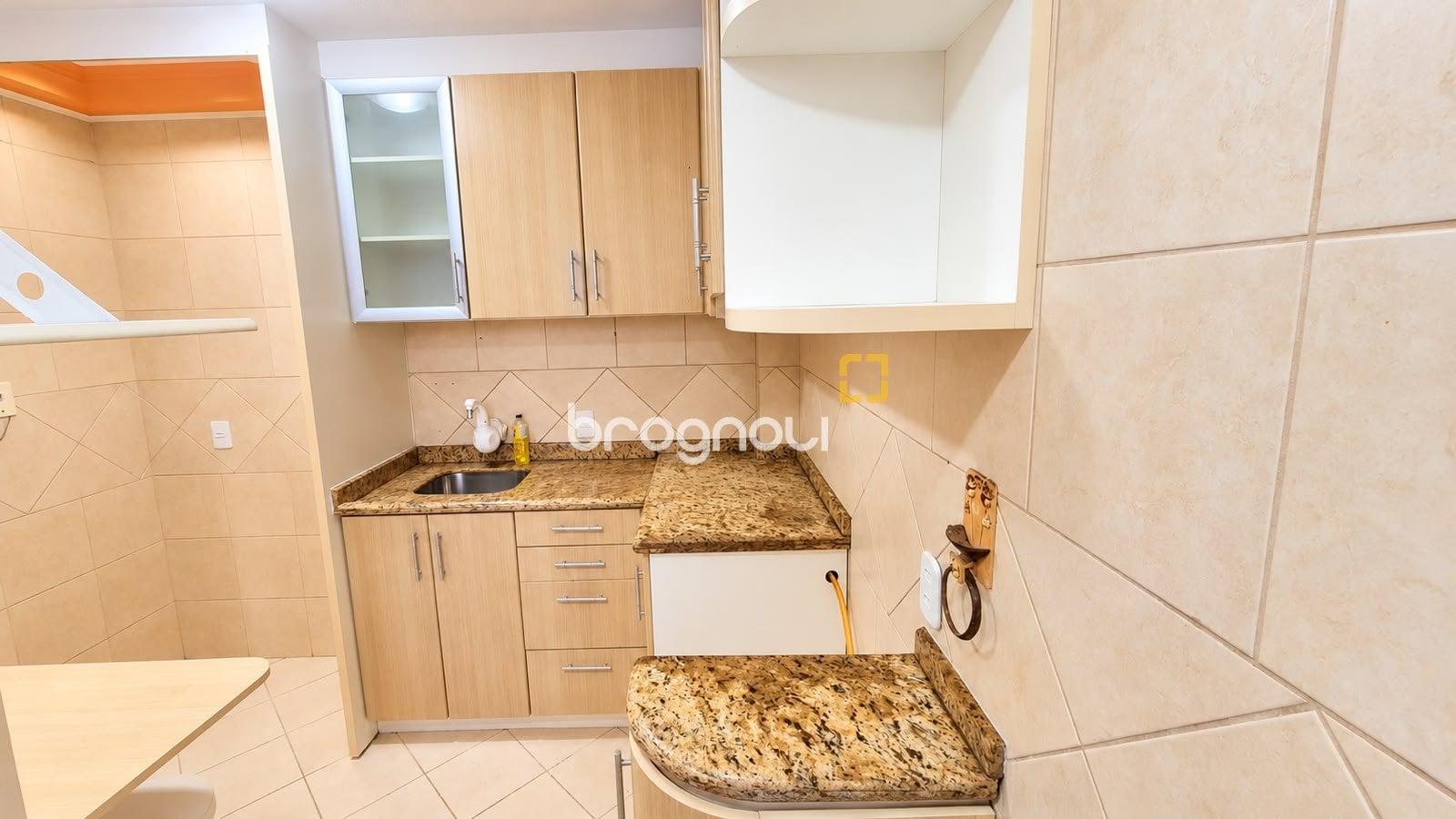 Apartamento à venda em Ipiranga, São José/SC — foto principal