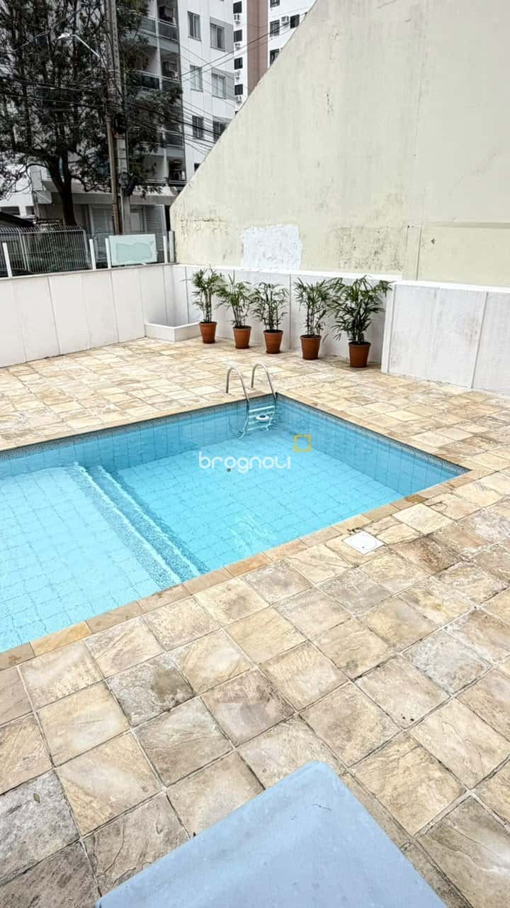 Apartamento com 2 dormitórios no centro de Floripa — foto principal