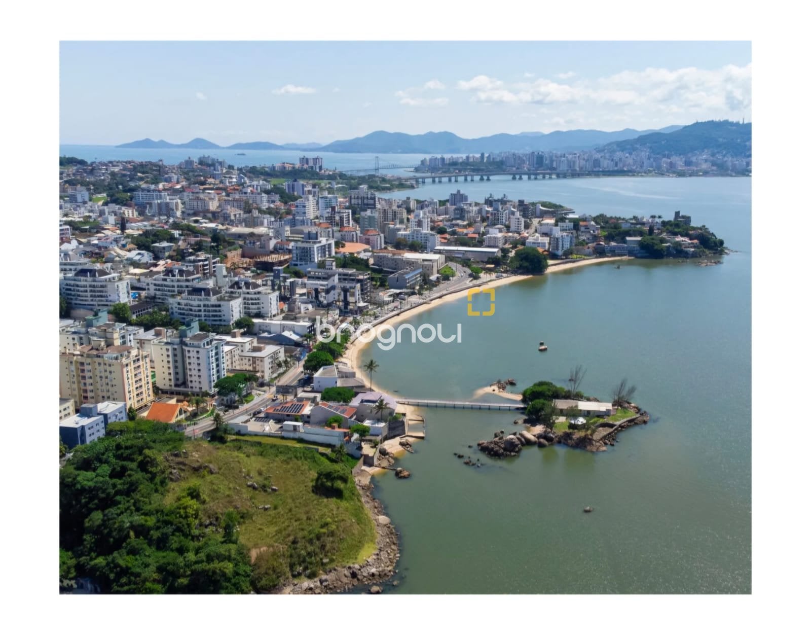 Apartamento à venda em Coqueiros, Florianópolis/SC — foto principal