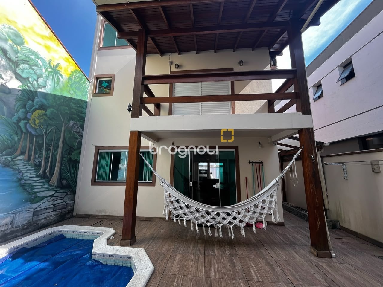 Casa à venda em Campeche, Florianópolis/SC — foto principal