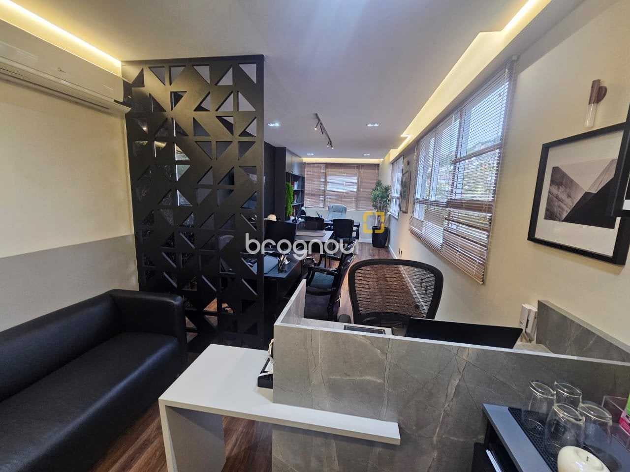 Sala Comercial à venda em Centro, Florianópolis/SC — foto principal