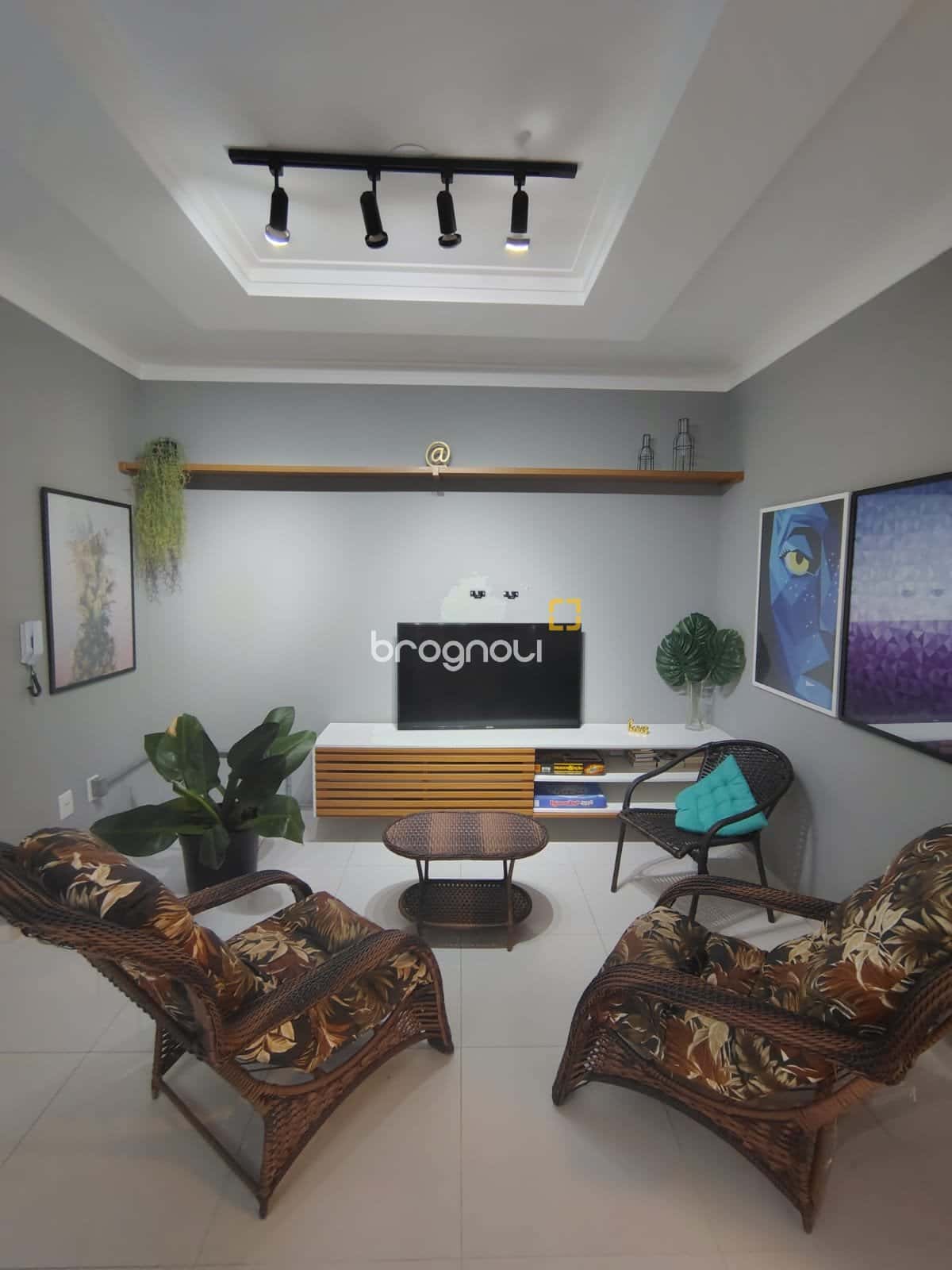 Apartamento Mobiliado com 2 quartos sendo 1 suite, 1 vaga garagem — Ingleses, Florianópolis — foto principal