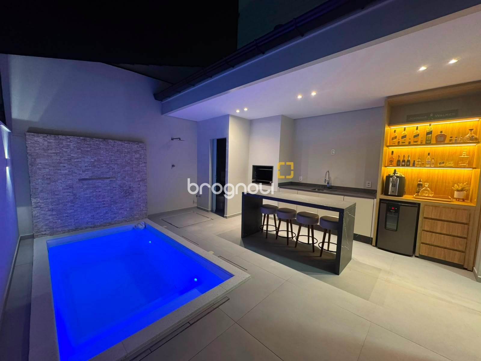 Casa à venda em Potecas, São José/SC — foto principal