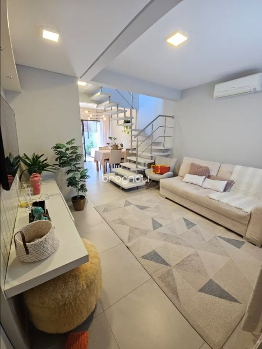 Casa à venda em Cachoeira do Bom Jesus, Florianópolis/SC — foto principal