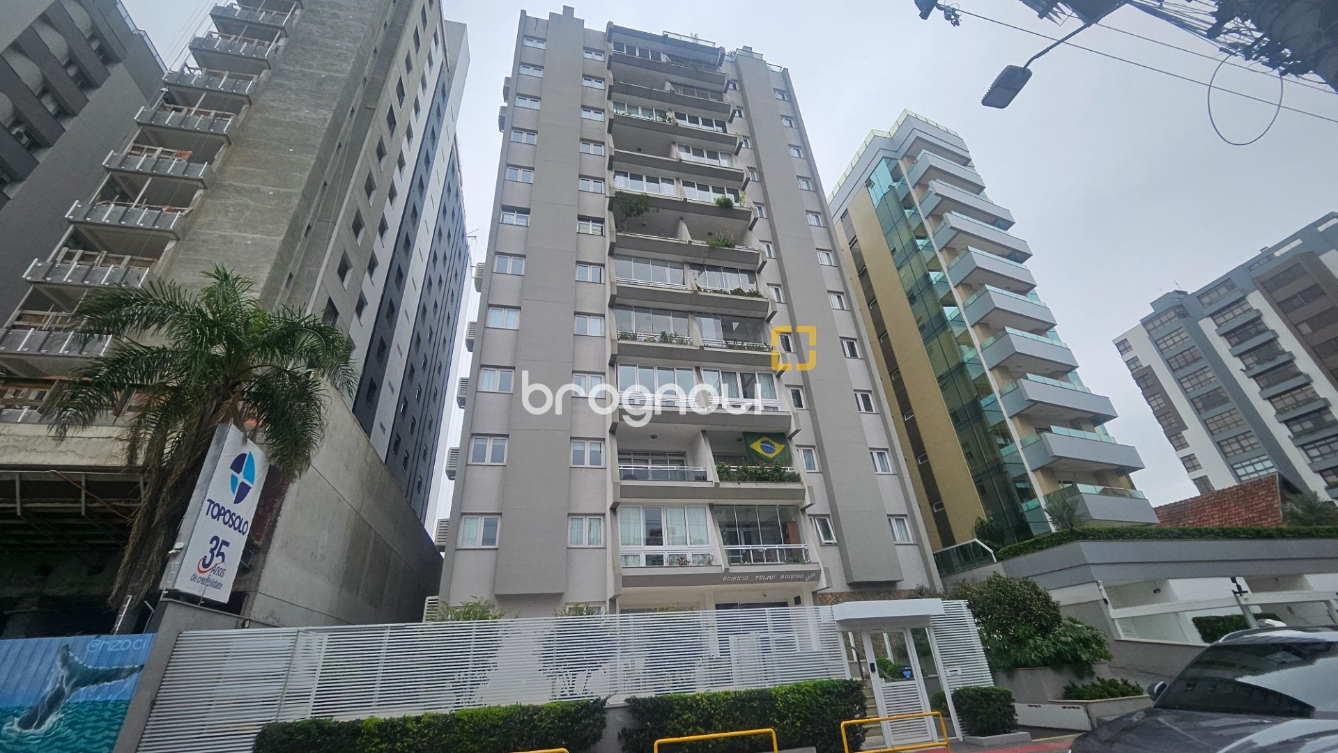 Apartamento à venda em Centro, Florianópolis/SC — foto principal
