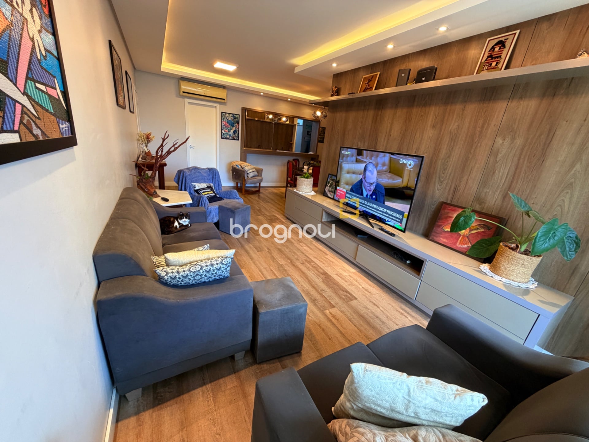Apartamento à venda em Coqueiros, Florianópolis/SC — foto principal