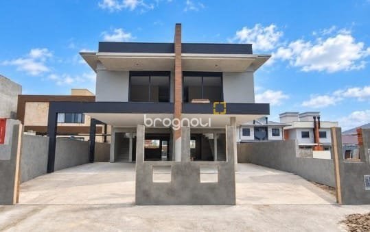 Casa à venda em Campeche, Florianópolis/SC — foto principal