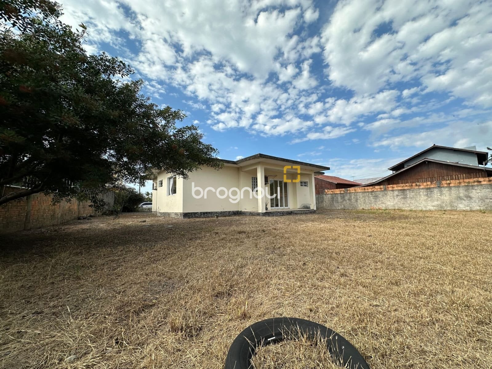 Casa à venda em Campeche, Florianópolis/SC — foto principal