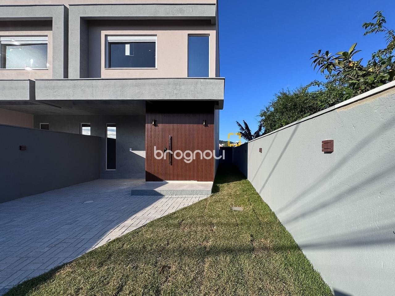 Casa à venda em Campeche, Florianópolis/SC — foto principal